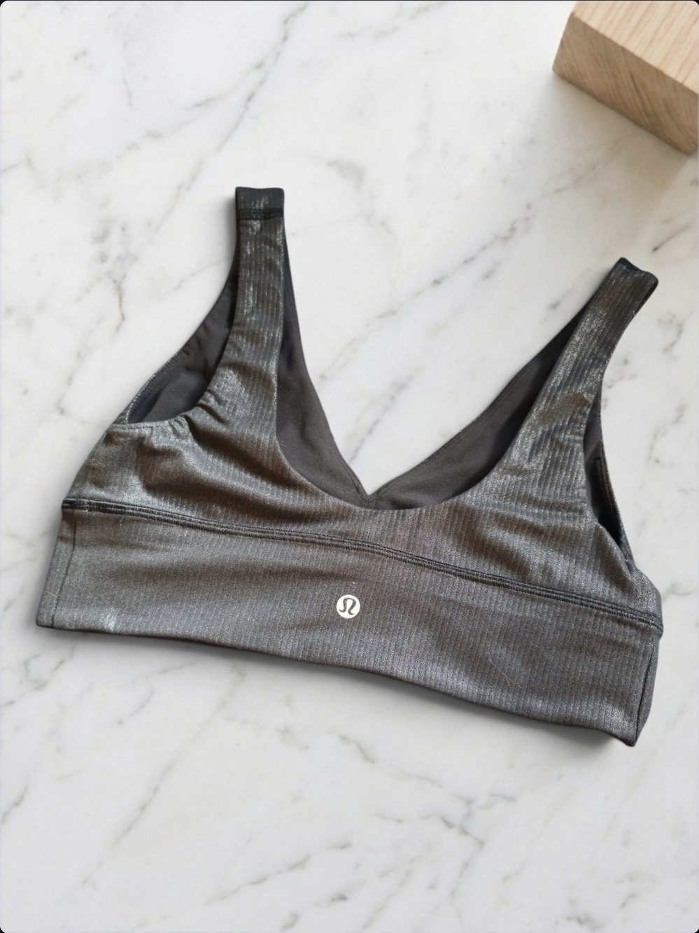 Lululemon Athletica Align Ribbed V-Neck Sports Bra *Light Support A/B Cup* Shine